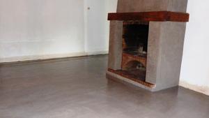 faire plan de travail en béton ciré dans la cuisine sur carrelage par Les Bétons de clara applicateur béton ciré Île-de-France Oise et Loiret