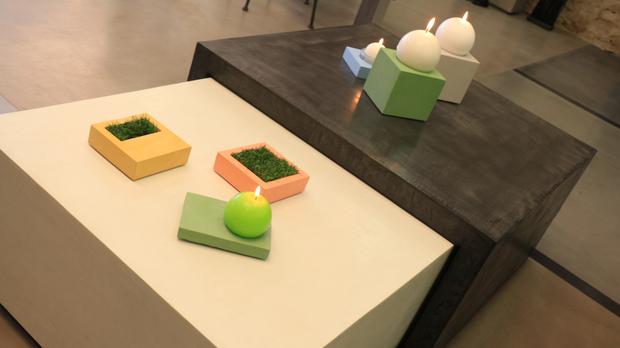 Des objets déco sont proposés à la vente uniquement au showroom