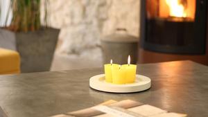 decoration-beton-cire-table-de-salon-table-basse-vide-poche-bougeoir-enduit-decoratif-region-centre-les-betons-de-clara