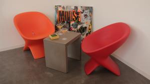 table-dappoint-de-salon-pour-ambiance-loft-maison-moderne-enduit-decoratif-en-beton-cire-paris-les-betons-de-clara