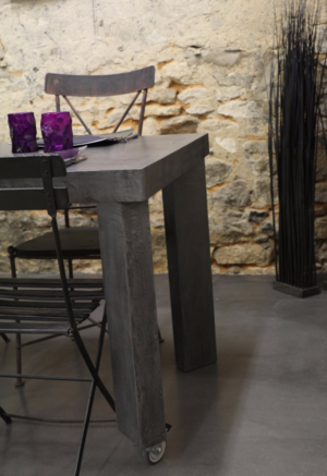 mobilier-sur-mesure-en-beton-cire-decoratif-pour-maison-moderne-paris-les-betons-de-clara